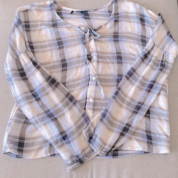 💙BUFFALO💙David Bitton boho peasant top. Size medium. - Picture 3 of 5